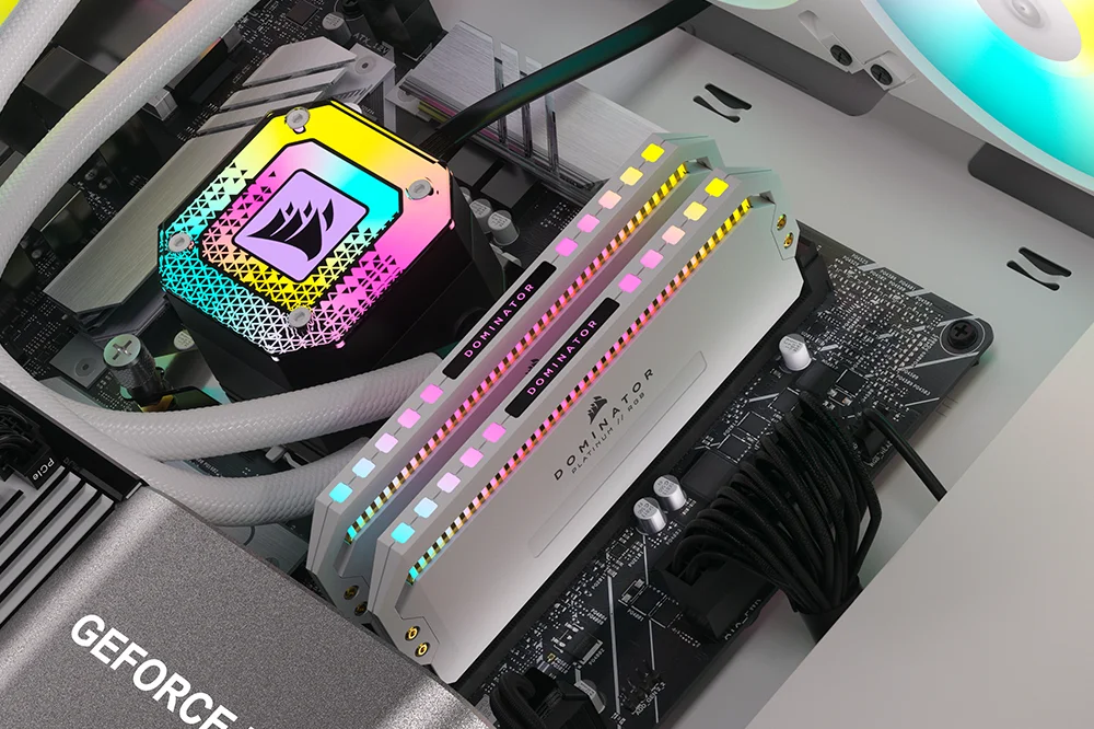 White DDR5 Thumb.width 1500.format webp فروشگاه اینترنتی کاکا لپ تاپ